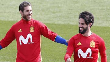 Lopetegui busca hueco a Isco