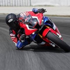 Bautista prueba su nueva arma