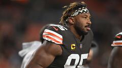 CLEVELAND, OHIO - SEPTEMBER 22: Myles Garrett #95 of the Cleveland Browns warms up prior to facing the Cleveland Browns at FirstEnergy Stadium on September 22, 2022 in Cleveland, Ohio.   Nick Cammett/Getty Images/AFP