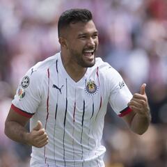 Debut triunfal de Chivas en la Copa MX: 2-1 sobre Cimarrones
