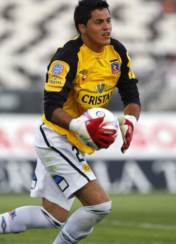 El arquero jugó sólo cuatro partidos en Colo Colo en 2010.