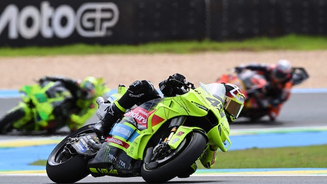 Pole de ‘DiGia’ desde la Q1 con Bezzecchi y Márquez a su lado