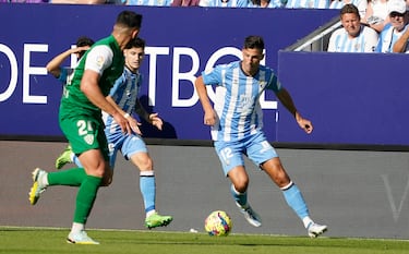 Andrs Fernndez le para a Rubn Castro un penalti que condena al Mlaga