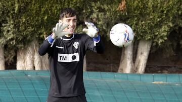 29-03-21 
 ELCHE 
 ENTRENAMIENTO 
 EDGAR BADIA 