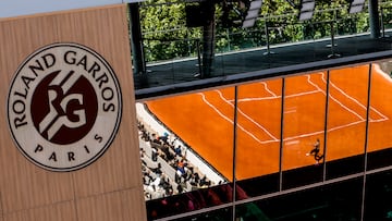 Paris (France), 19/05/2025.- Aryna Sabalenka of Belarus in action during a training session for the French Open tennis tournament at Roland Garros in Paris, France, 19 May 2025. The 2025 French Open will be held from 25 May to 08 June 2025. (Tenis, Abierto, Bielorrusia, Francia) EFE/EPA/Teresa Suarez