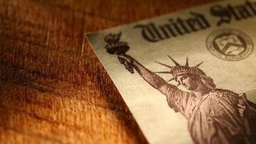 Imagen Ilustrativa de un Cheque estadounidense vía Getty Images.