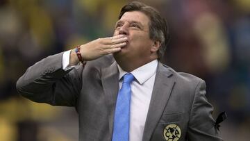 Miguel Herrera; Mi prioridad es ser campe&oacute;n, no ganarle a Pumas