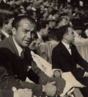 El 'alifante' Juanito Ruiz sustituyó al 'alifante' Tomás en el banquillo de Torrero el 3 de diciembre de 1945.