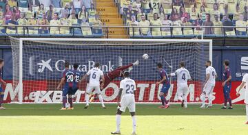 Vinícius marca el 0-1 al Levante. 