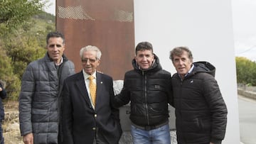 Carlos Sastre y Bahamontes, junto a Miguel Indurain y Perico Delgado.