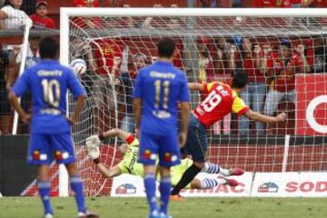 Gustavo Canales le metió seis goles a Johnny Herrera cuando jugaba por Unión Española.