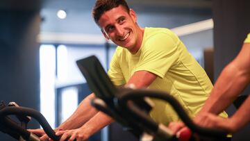 10-07-24. LANDER OLAETXEA, EN EL GIMNASIO DE MAREO, DURANTE EL PRIMER ENTRENAMIENTO DEL SPORTING DE ALBÉS.