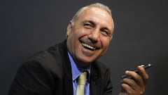 "Ronaldo will probably still win the Ballòn d'Òr for being guapo!"