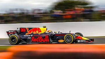 Un coche de la escuder&iacute;a Red Bull en Silverstone