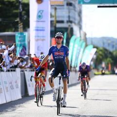 Bax deja a Moreno con la miel en los labios en Langkawi