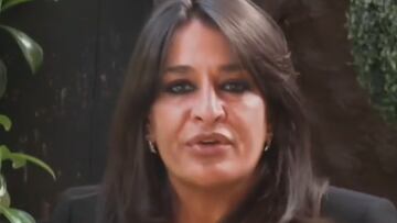 Aída Nízar irrumpe en el Ayuntamiento de Mijas con una pancarta y muchas protestas