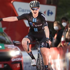 Storer gana, Valverde abandona y Roglic sigue sólido