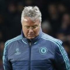 Hiddink: "Si ganamos en casa, esta derrota no cuenta tanto"