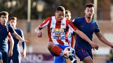 El portero de Navalcarnero arruina al Atleti B con un gol en el 97'