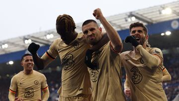 Mateo Kovacic, jugador del Chelsea, celebra su gol ante el Leicester.