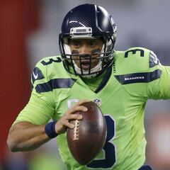 NFL multó a los Seahawks por violar el protocolo de conmociones con Russell Wilson