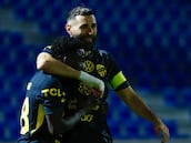 Roger y Bergwijn brillan por Benzema