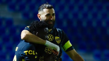 Roger y Bergwijn brillan por Benzema