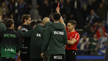 Mantilla fue expulsado por hacer una peineta a la afición del Depor