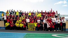 Celebración de Ferrari en Silverstone tras el triunfo de Carlos Sainz en el GP de Gran Bretaña de F1 2022.
