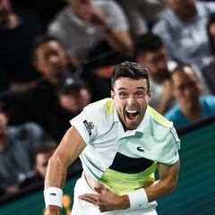 Bautista gana tres veces y Albert Ramos se lleva el derbi