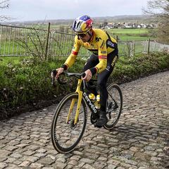 El incidente de Van Aert antes del Tour de Flandes: “Podría haber muerto”