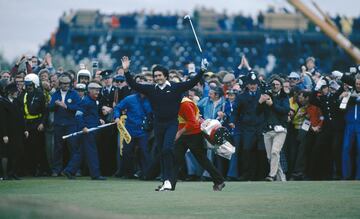 En una década en la que el golf europeo pasaba por apuros, con ocho de los últimos nueve campeones del Open Championship procedentes de Estados Unidos, apareció Seve. A sus 22 años, 3 meses y 12 días, el de Pedreña se convirtió en el ganador del mítico major británico más joven de la historia, récord que todavía sigue vigente. Para la historia queda su golpe en el hoyo 16, en la última jornada y desde el aparcamiento, para conseguir un birdie. El triunfo de Seve cambió el golf y el deporte español.