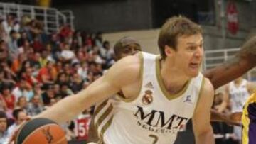 Pocius, baja una semana por una lesión en la rodilla