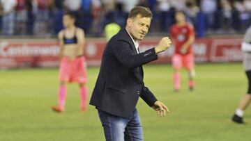 Mosquera salvó al Extremadura y tratará de ayudar al Deportivo