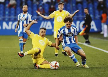 Debutante la temporada pasada con el primer equipo en Copa del Rey, el centrocampista mediapunta acompaña a Calavera en el Deportivo. Hace un año subió desde el juvenil rojiblanco hasta convertirse en uno de los jugadores más importantes del Atleti B, destacando por su calidad técnica y buen trato de balón. Llegó en los últimos momentos del mercado de fichajes y poco a poco quiere ir haciéndose con un hueco en el medio. Por el momento es un cambio habitual en la segunda mitad. 