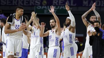 Los jugadores del Real Madrid celebran la victoria ante el Zalgiris.