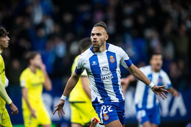 El Espanyol consiguió una victoria balsámica, tras cinco partidos sin vencer, gracias a un doblete de Braithwaite. Con estos dos goles, el delantero danés se sitúa como máximo goleador de Segunda, con once tantos.