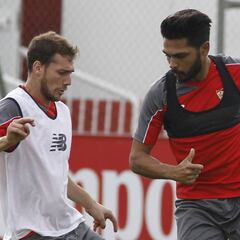 Tremoulinas se encuentra con un pie fuera del Sevilla