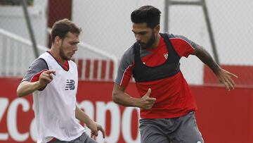 Tremoulinas se encuentra con un pie fuera del Sevilla