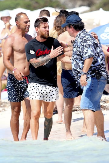 Messi y Antonella Roccuzzo disfrutan de sus últimos días de vacaciones en Formentera.