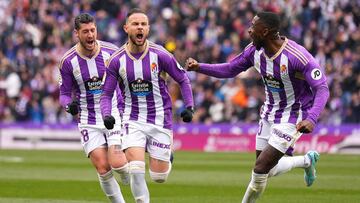 VALLADOLID, SPAIN - MARCH 05: Ivan Sanchez of Real Valladolid CF celebrates after scoring the team's first goal during the LaLiga Santander match between Real Valladolid CF and RCD Espanyol at Estadio Municipal Jose Zorrilla on March 05, 2023 in Valladolid, Spain. (Photo by Angel Martinez/Getty Images)