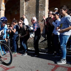 Resumen y resultado de la etapa 1 del Giro de Italia 2019: Roglic, primer líder; Landa, a 1:07