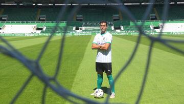 Álvaro Bustos ya pisa El Sardinero