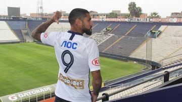 Rocky Balboa viene a por el 9 y el Racing sigue buscando otro delantero