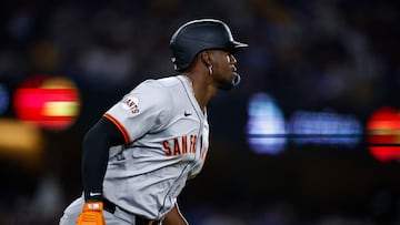 LOS ANGELES, CALIFORNIA - APRIL 02: Jorge Soler #2 of the San Francisco Giants hits a home run against the Los Angeles Dodgers in the sixth inning at Dodger Stadium on April 02, 2024 in Los Angeles, California. Ronald Martinez/Getty Images/AFP (Photo by RONALD MARTINEZ / GETTY IMAGES NORTH AMERICA / Getty Images via AFP)
