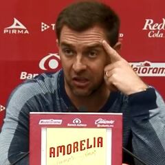 "Esto es el Mago": la defensa de Guede a Valdivia en Morelia