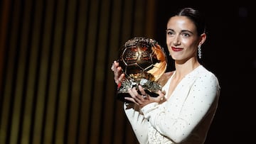 Barcelona's Spansih midfielder Aitana Bonmati receives the Woman Ballon d'Or award during the 2024 Ballon d'Or France Football award ceremony at the Theatre du Chatelet in Paris on October 28, 2024. (Photo by FRANCK FIFE / AFP)