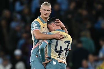 Haaland y Foden durante el Manchester City-Inter de Champions League.