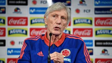 José Néstor Pékerman en la rueda de prensa previa al juego ante Francia.
