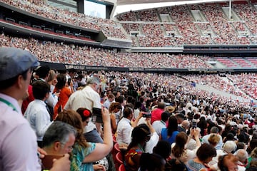 Los testigos de Jehová inundan de fe el Wanda Metropolitano